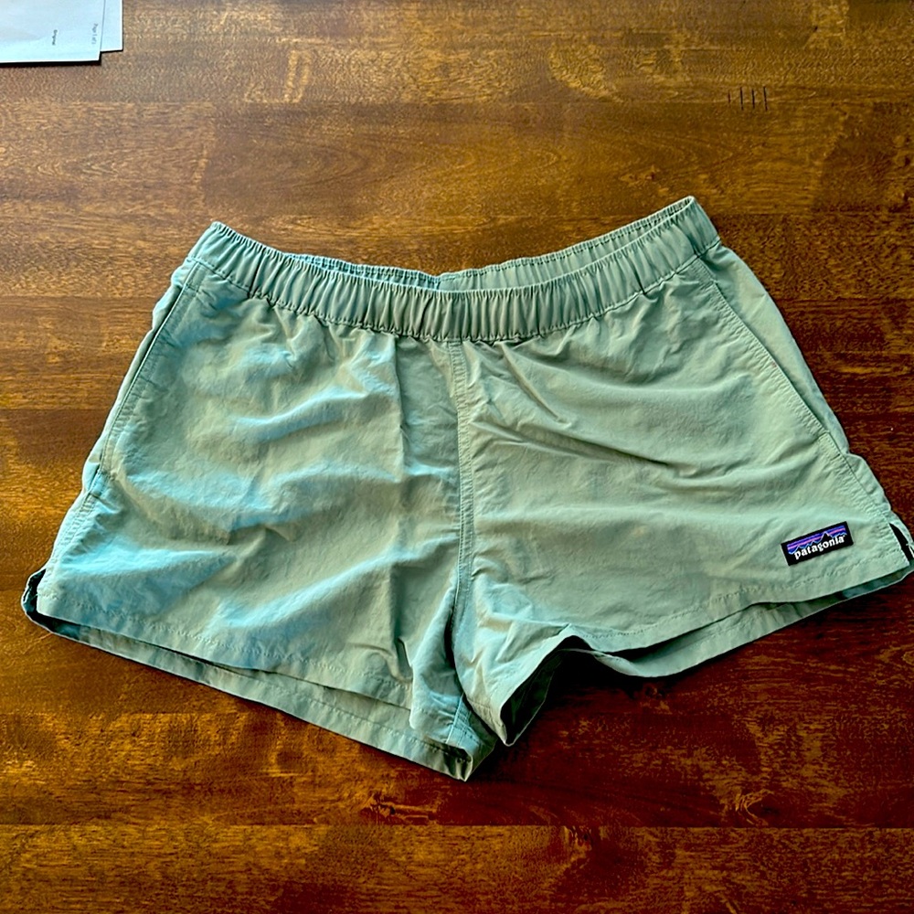 Patagonia Barely Baggies Shorts 2.5”